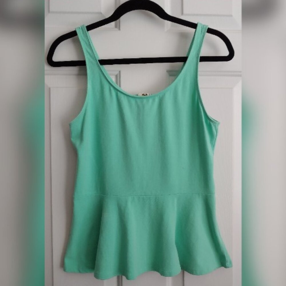 EXPRESS Light Green Peplum Tank Top – Size Medium